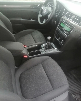 Skoda Superb cena 28905 przebieg: 395000, rok produkcji 2014 z Dębica małe 137